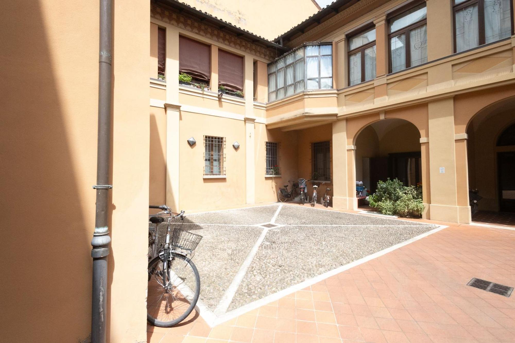 Ca' Spadoni, Centro Storico, Piano Terra, Ingresso Indipendente, Teatro, Parcheggio, อิโมลา ภายนอก รูปภาพ